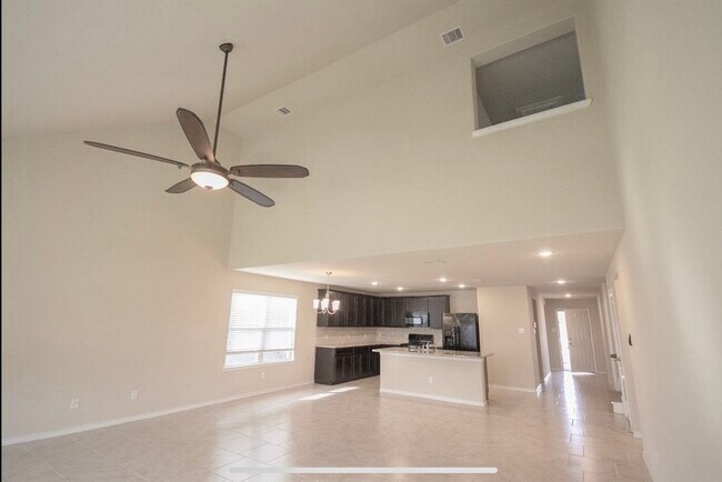 Foto del edificio - 17603 Rose Summit Ln