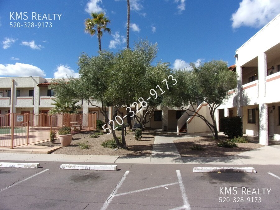 Primary Photo - 2 bedroom 1 bath Condo - OWNER/AGENT