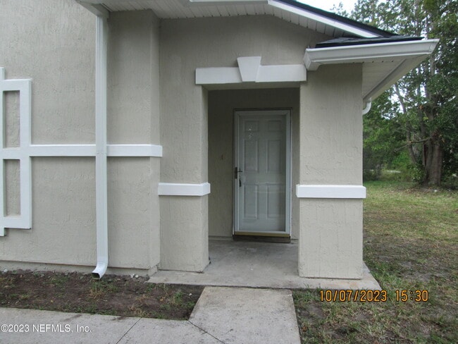 Building Photo - 9601 Hazel Lake Dr