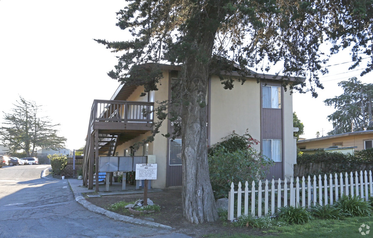 Sunset Apartments Marina, CA