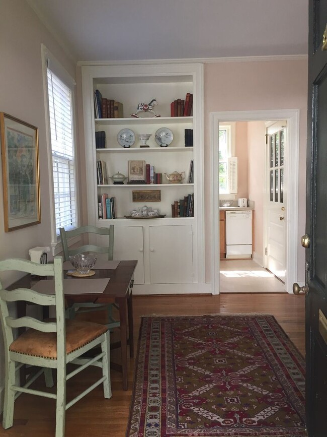 Building Photo - 1 br, 1 bath House - 65 1/2 Lenwood Blvd.