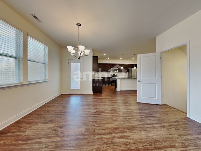 Building Photo - 2149 Laurel Vlg Cir