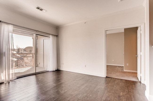 Building Photo - 7493 S Quail Cir