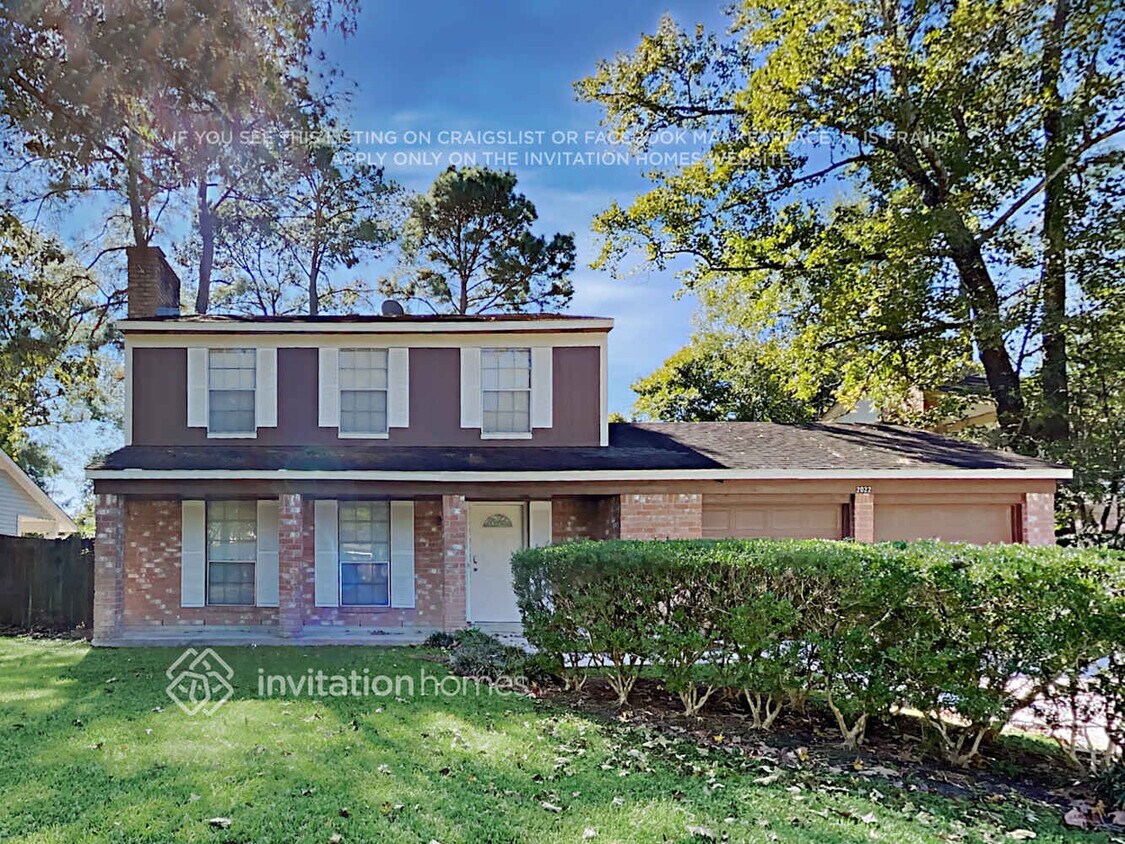 Primary Photo - 2022 Oak Shores Dr
