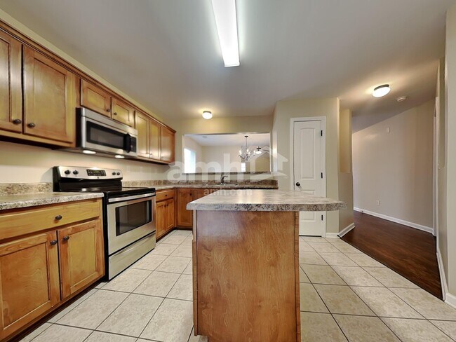 Foto del edificio - 5883 Savannah Pky