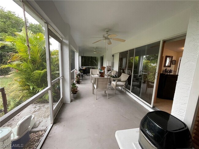 Foto del edificio - 910 SW 3rd Ave