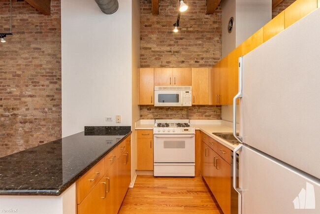 Foto del edificio - 1 br, 1 bath Condo - 375 W Erie St