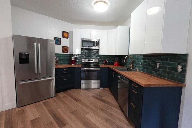 Foto del edificio - 911 N Orange Ave