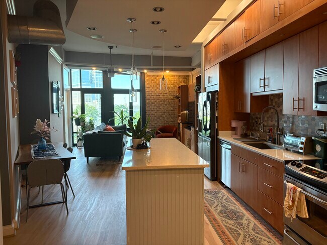 Foto del edificio - 415 Saint Pauls Blvd
