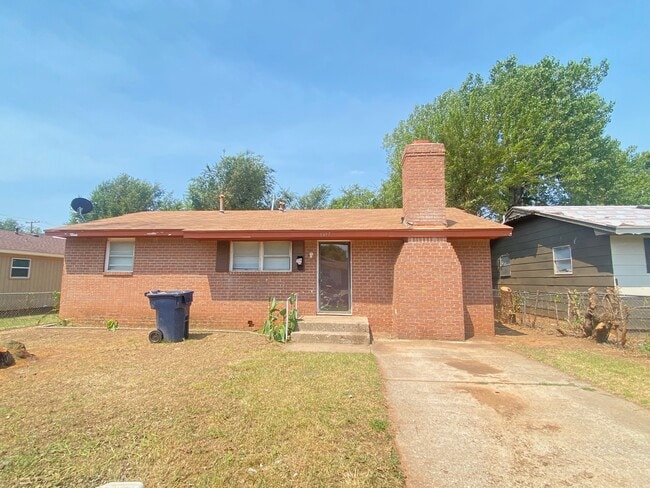 Building Photo - 6617 S Phillips Ave