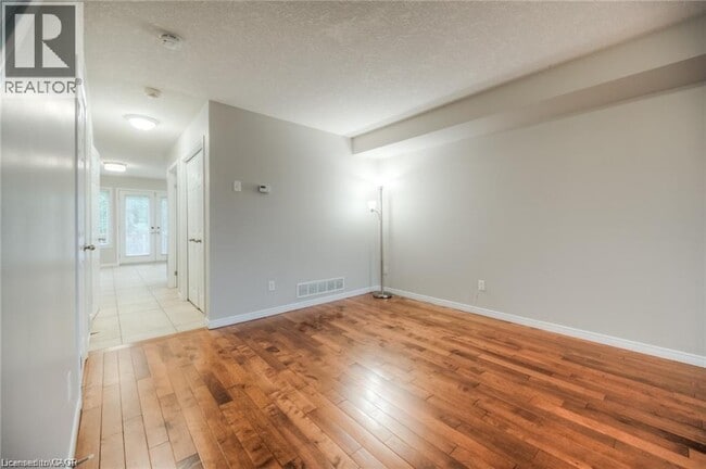Building Photo - 50 Howe Dr