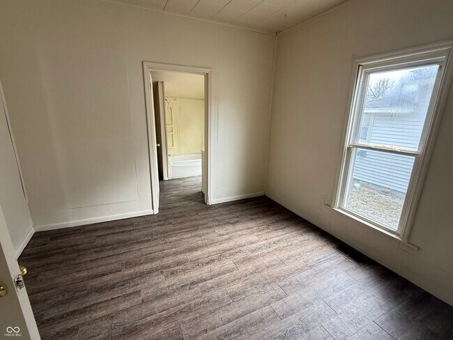 Foto del edificio - 608 Wallace Ave