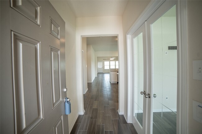 Building Photo - 3006 Tandem Ct