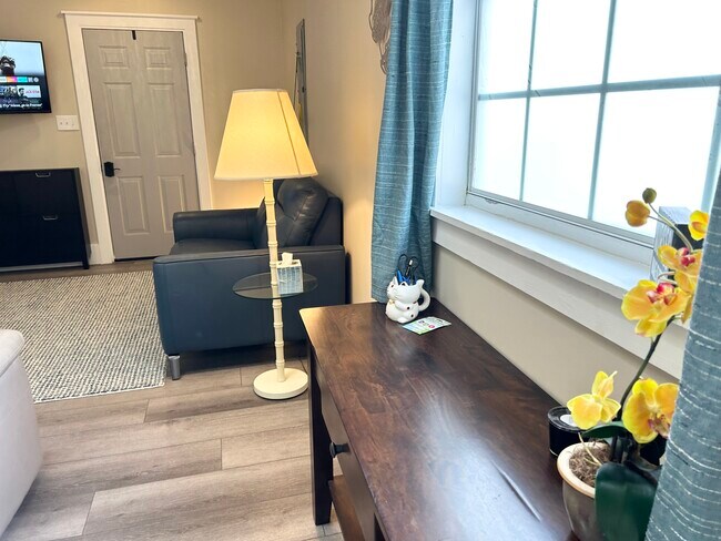 Building Photo - 10629 Quail Ridge Dr Apt