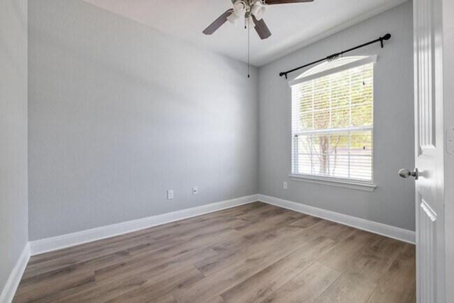 Building Photo - Charming one story home located in Stillwater Ranch.