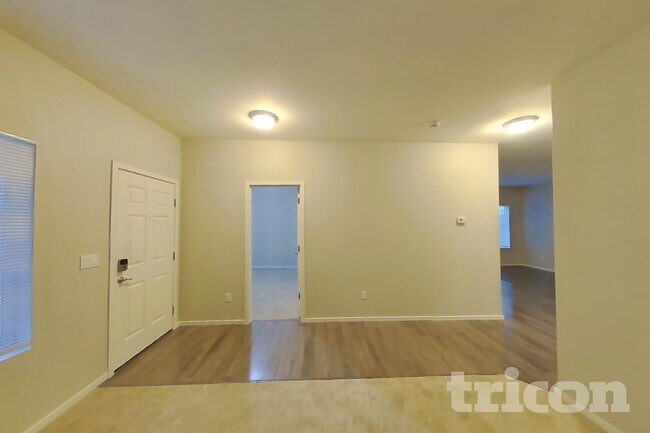 Foto del edificio - 6816 S Warner St