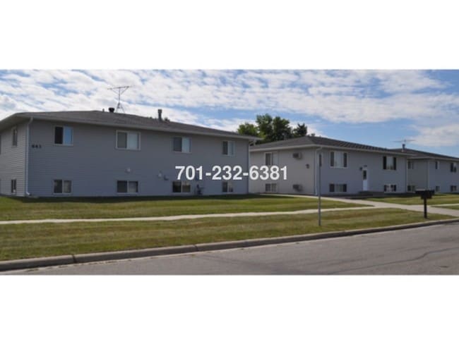 Building Photo - Heat Paid 2 Bedroom with Garage