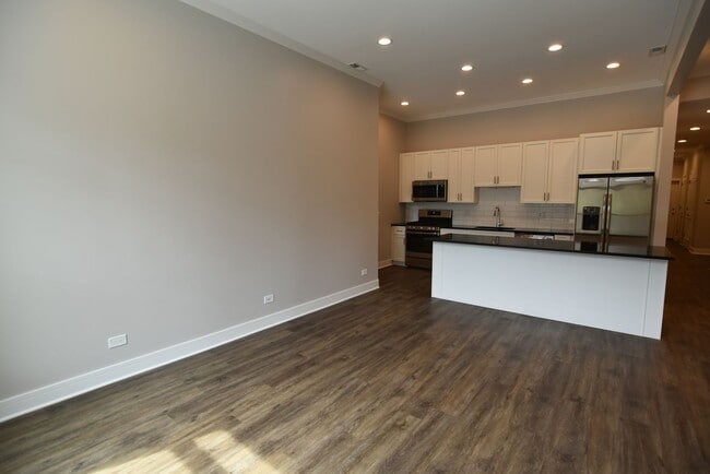 Photo - 3212 N. Halsted Ave Apartment