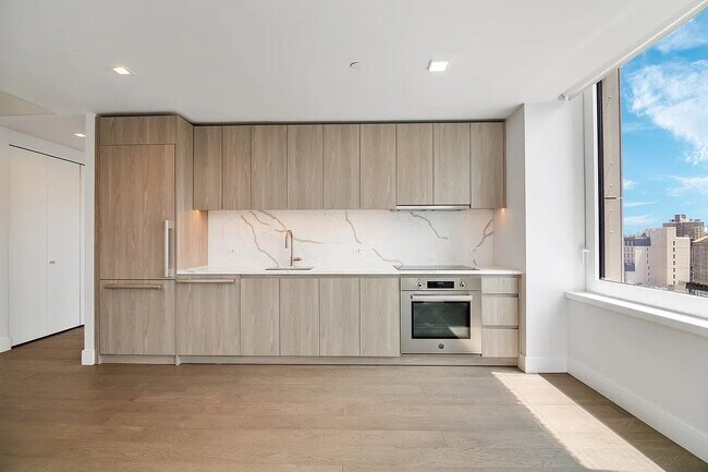 Foto del edificio - 200 E 23rd St