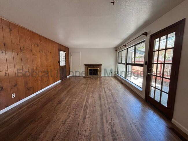 Foto del edificio - 750 Crain St