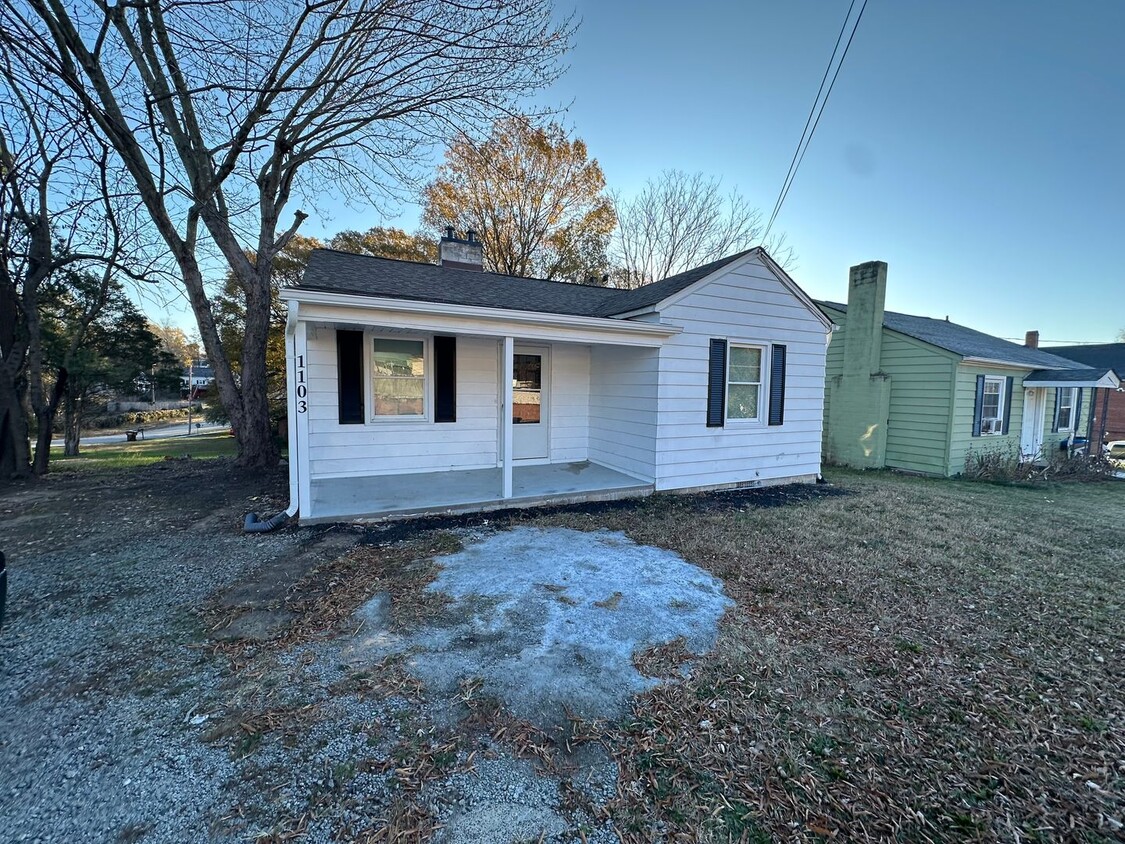 Primary Photo - Lovely 3 bedroom, 1 bathroom in High Point