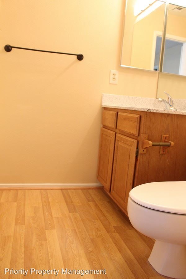 Building Photo - 3465 Lorilou Ln