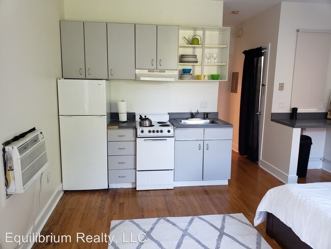 Building Photo - 459 M St NW