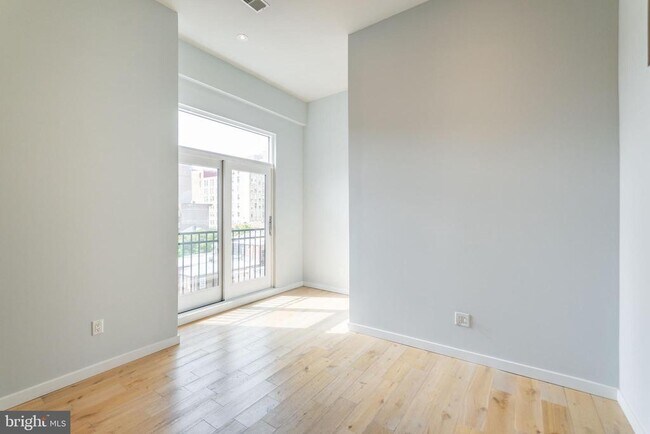 Foto del edificio - 412 S 13th St