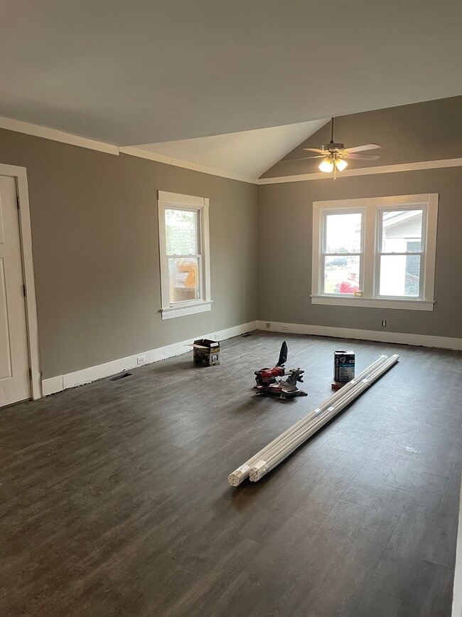 Foto del edificio - 312 Sumpter Ave