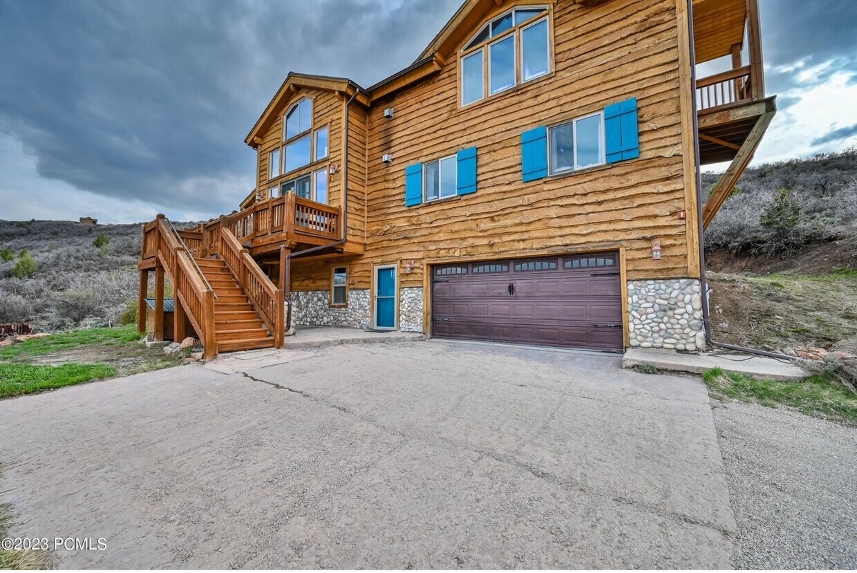 1645 Ridgeline Dr, Heber City, UT 84032 House Rental in Heber City, UT