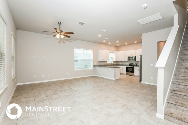 Building Photo - 517 Venetian Palms Blvd