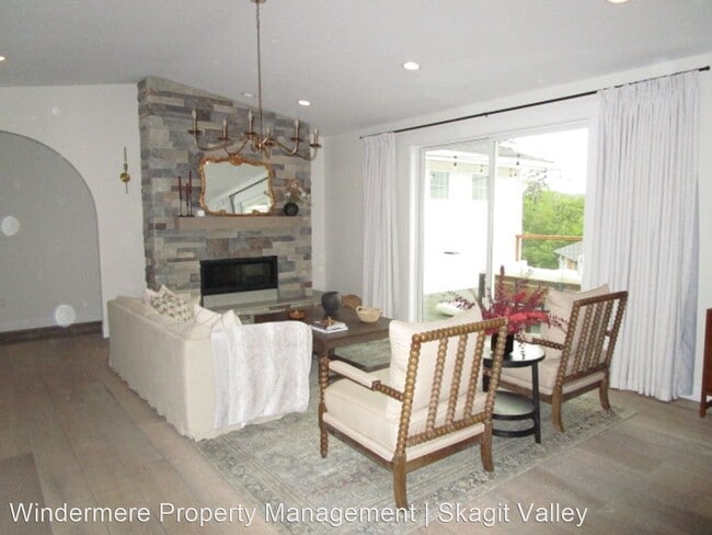 Building Photo - 4 br, 2.5 bath House - 24147 Nookachamp Hi...