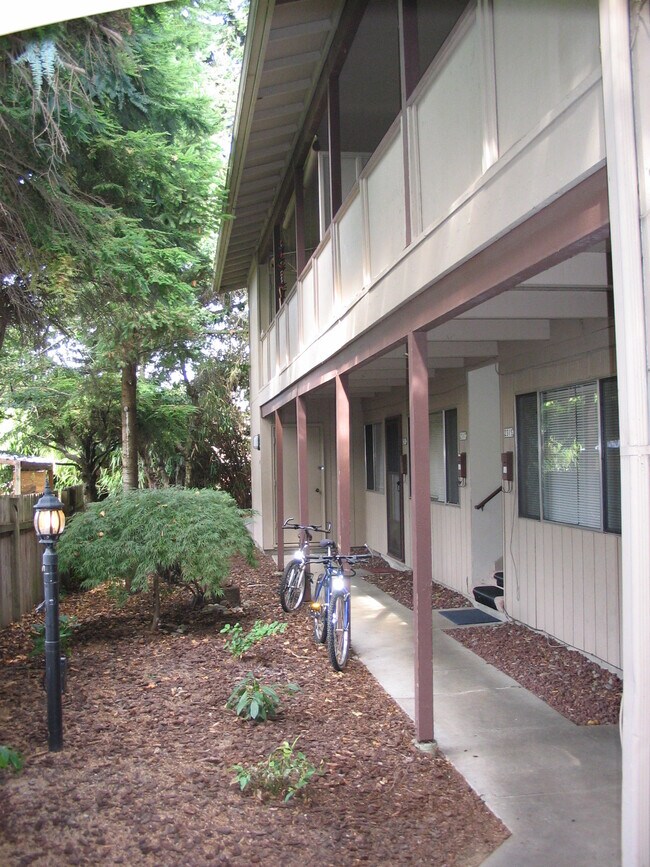 2315 SE Stark St Unit 2315, Portland, OR 97214 Apartments in Portland