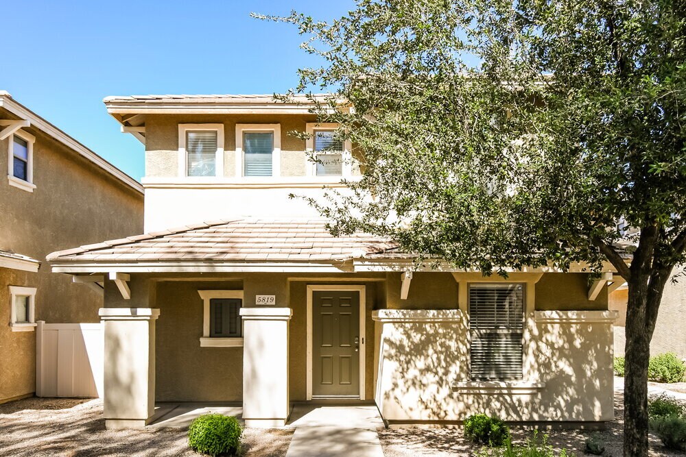 Foto principal - 5819 E Harmony Ave