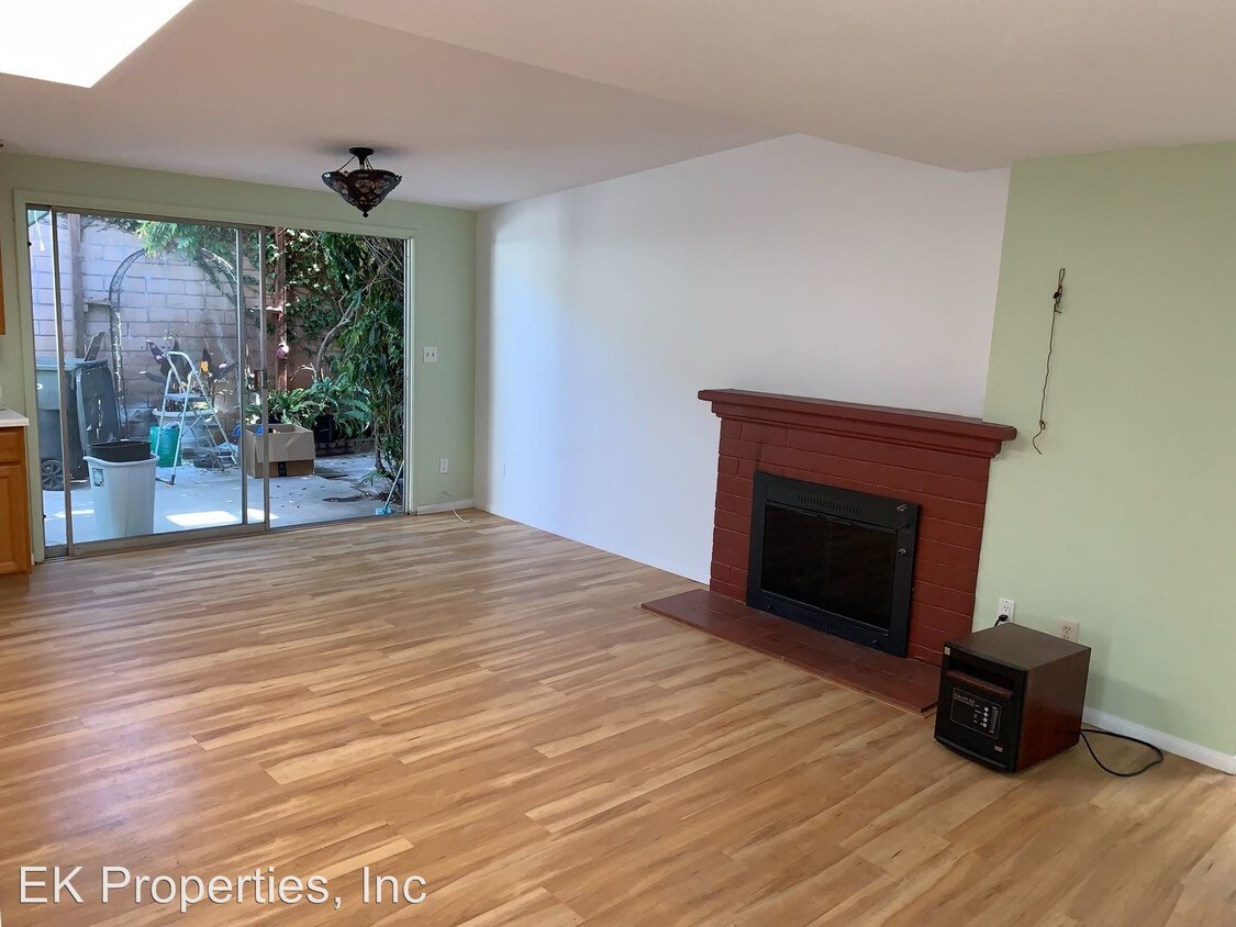 Primary Photo - 1 br, 1 bath Apartment - 345 Andrew Ave.