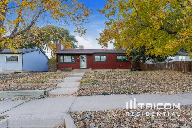 Building Photo - 1322 Bates Dr