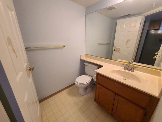 Foto del edificio - Charming 2 Bedroom Townhouse in Castro Val...