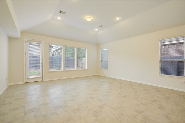 Building Photo - 24018 Adobe Ridge Ln