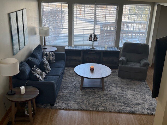 Foto del edificio - 1336 Summersweet Ln