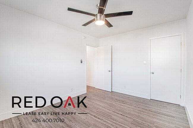 Foto del edificio - 2177 W 25th St
