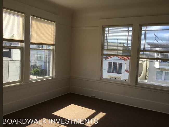 Building Photo - 2 br, 1 bath Apartment - 2705 Anza St.