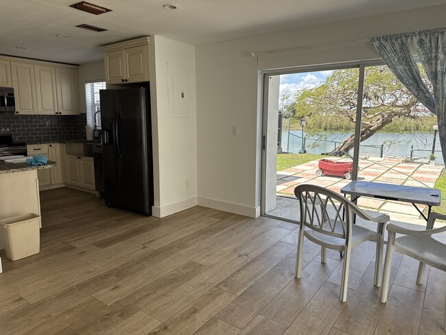 Foto del edificio - 16274 SW 139th Ct