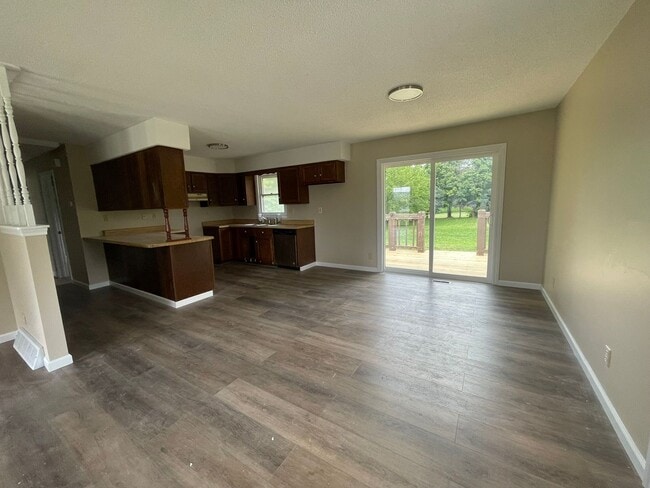Foto del edificio - 3 Bedroom house FOR RENT in Bowling Green, MO