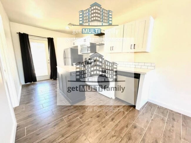 Building Photo - 1402 E McKinley St