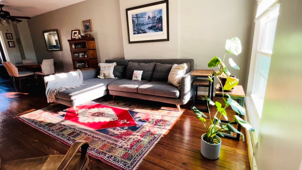 Sala de estar - 1er piso - 525 S Luzerne Ave