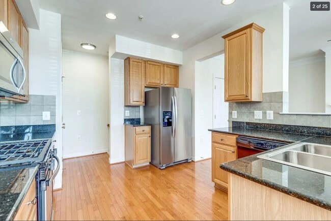 Foto del edificio - 2458 Curie Ct