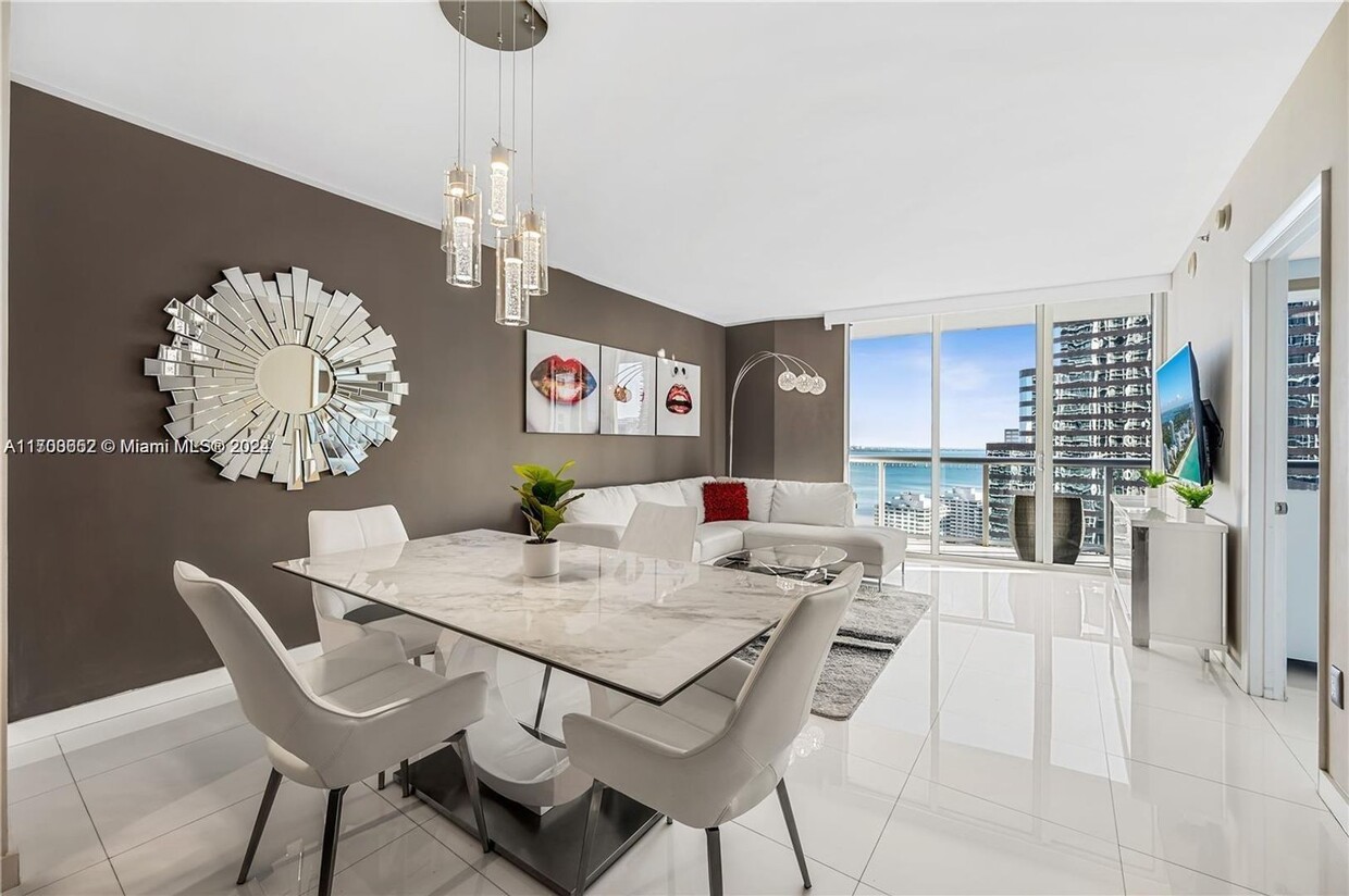 Foto principal - 485 Brickell Ave