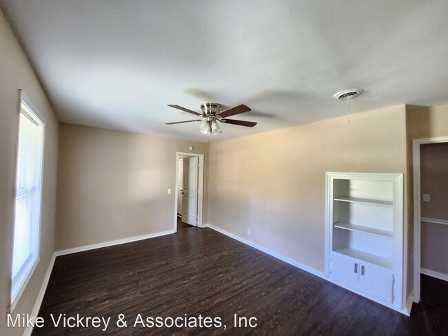 Building Photo - 3 br, 1 bath House - 2436 Ridge Road