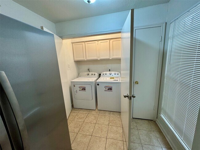 Foto del edificio - 5810 Twisted Pine Ct