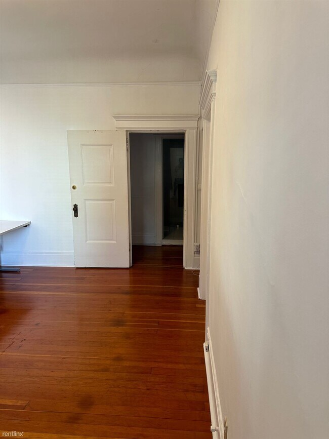 Foto del edificio - Room for Rent, 2 bath Condo - 59 Octavia S...
